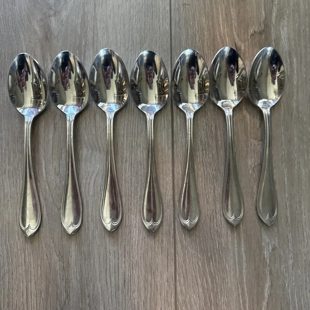 7‎ PCs Oval Place Soup Spoons Reed & Barton Select OVAL THREAD